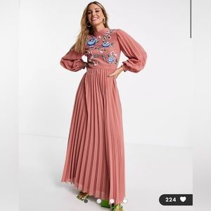 ✨New Embroidered Maxi Dress